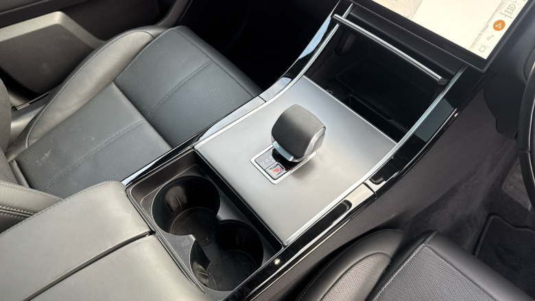 Land Rover Range Rover Velar 2.0 D200 MHEV Dynamic HSE 5dr Auto Diesel Estate